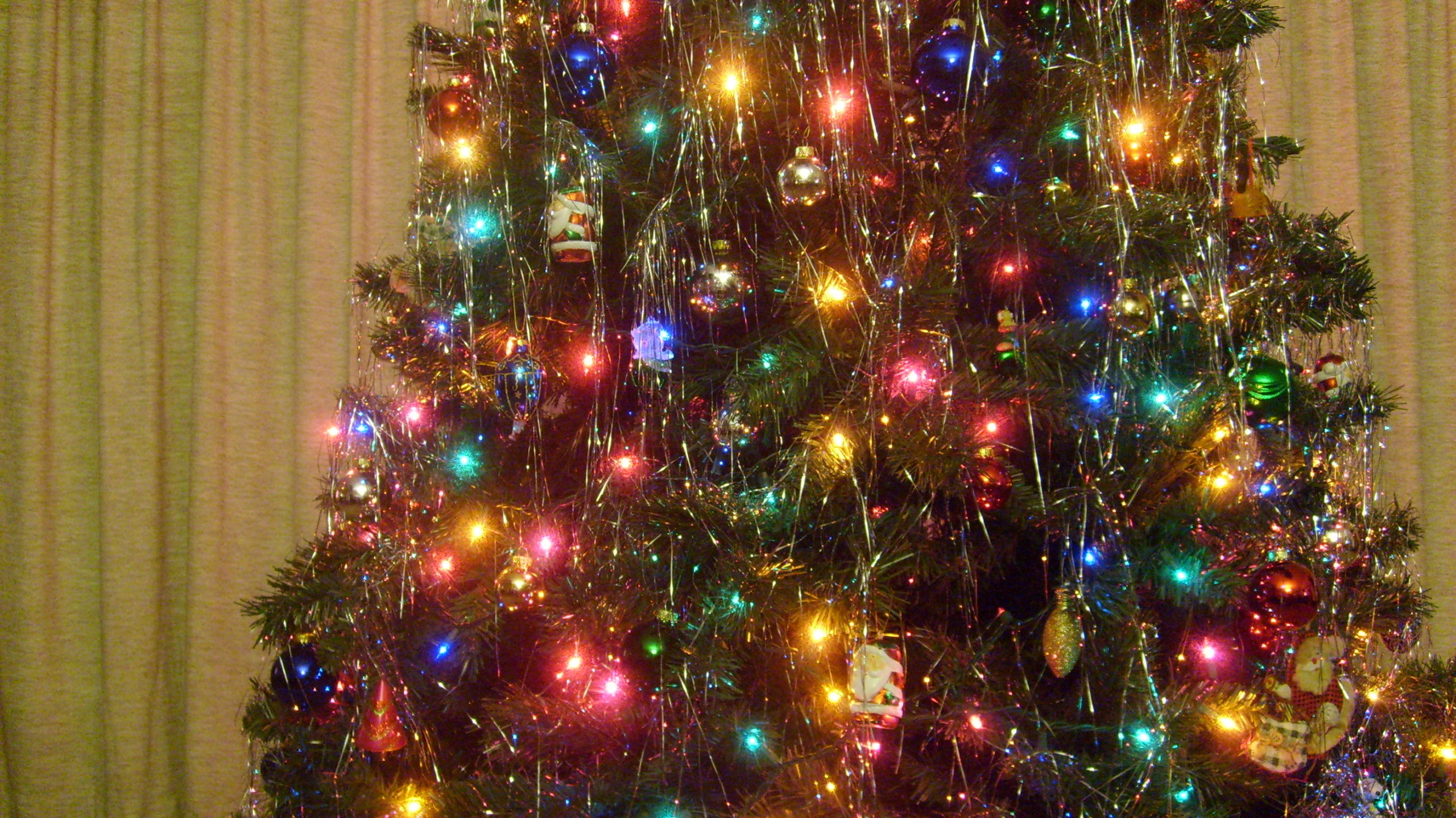 Free for all stage - Christmas tree